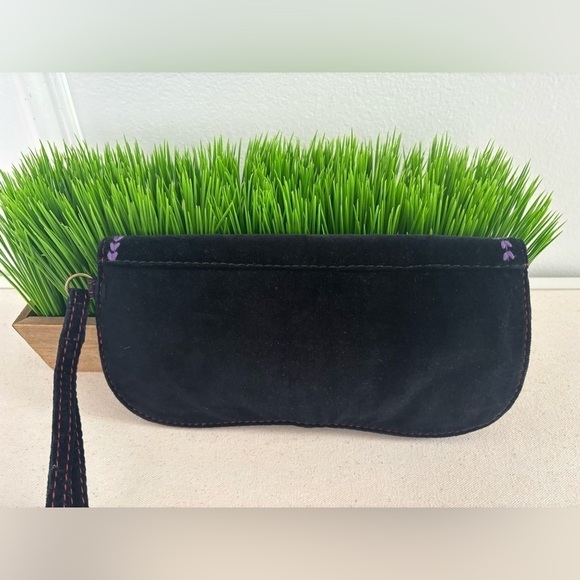 Lucky Brand Vintage 1990’s Clutch Black Velvet Embroidered Leather Closure - Picture 3 of 9